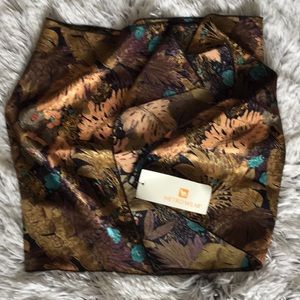 Absolutely beautiful neck scarf